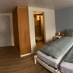 Zum Schweizerhaus