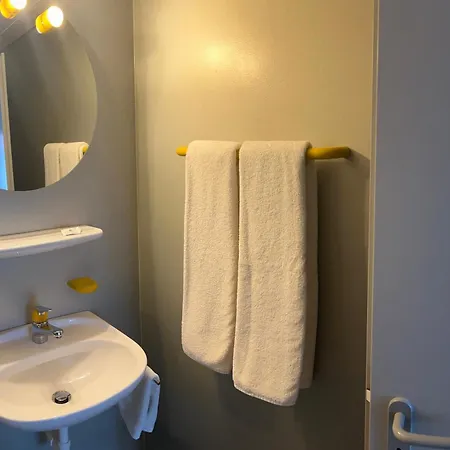 Hotel Zum Schweizerhaus 2*