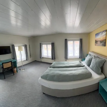 Zum Schweizerhaus 2*