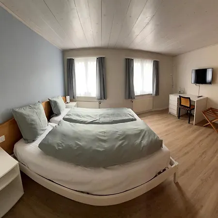 Zum Schweizerhaus Hotel